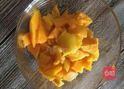 芒果木糠杯的做法图解2