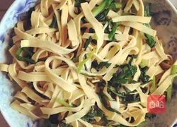 豆腐皮炒韭菜的做法图解9