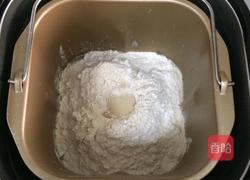 芝士熔岩面包的做法图解1