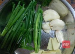 香葱炒鲜鱿的做法图解2