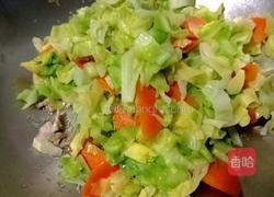 圆白菜炒肉的做法图解8