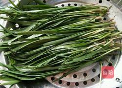 韭菜素饺子馅的做法图解3