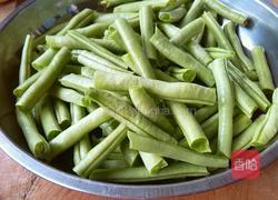 回锅茄子豆角的做法图解1