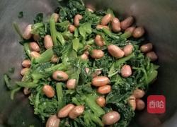 菠菜果仁的做法图解9