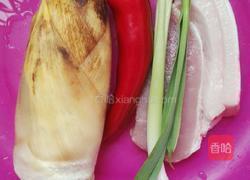 竹笋炒肉的做法图解1