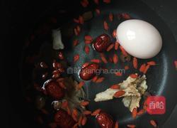 当归红糖煲鸡蛋的做法图解4