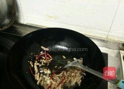 茼蒿炒肉丝的做法图解3