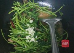 茼蒿炒肉丝的做法图解6