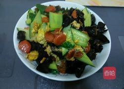 木耳黄瓜炒鸡蛋的做法图解3