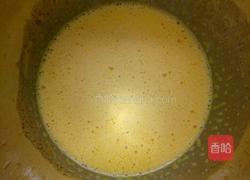 戚风纸杯蛋糕的做法图解5