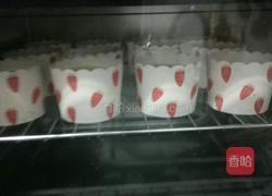 戚风纸杯蛋糕的做法图解11