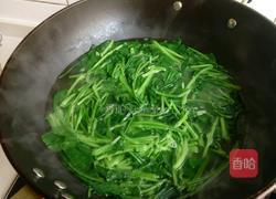麻酱拌菠菜的做法图解2