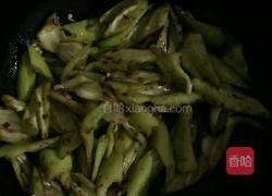 尖椒炒肥肠的做法图解6