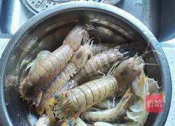 红烧香辣皮皮虾的做法图解1