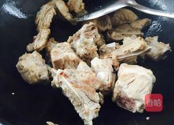 莲藕排骨汤的做法图解5