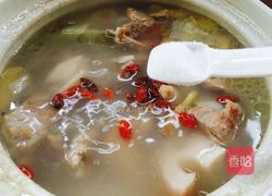 莲藕排骨汤的做法图解12