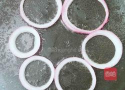 洋葱圈煎蛋的做法图解4