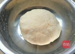 香菇芹菜肉馅饼的做法图解1