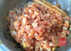 香菇芹菜肉馅饼的做法图解5