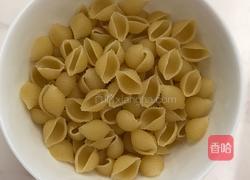 通心粉木鱼花沙拉的做法图解1