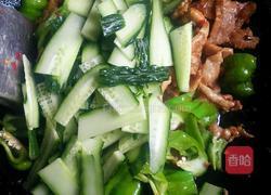 黄瓜青椒肉片的做法图解10