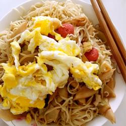 杏鲍菇炒面的做法[图]