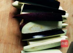 肉末茄子煲的做法图解1