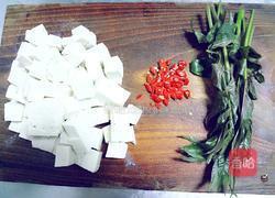 香椿拌豆腐的做法图解1