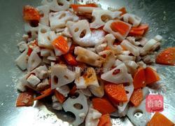 藕片炒肉丁的做法图解8