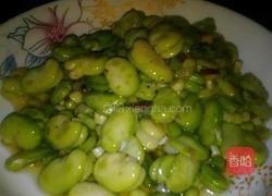 蒜香鲜嫩蚕豆的做法图解3