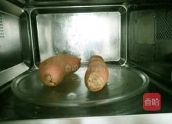 微波炉烤红薯的做法图解2