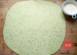 手擀菠菜面片的做法图解1