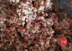 香菇胡萝卜油菜饺子的做法图解3