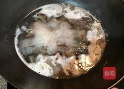 野芹菜炒腊肉的做法图解3