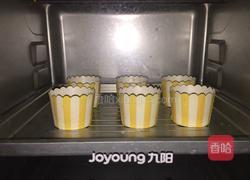蔓越莓纸杯蛋糕的做法图解11