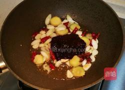 红烧面片黄辣丁的做法图解3