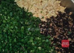 韭菜三鲜水饺的做法图解5