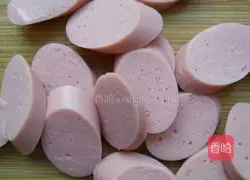 Illustration of making toothpick sandwich 5