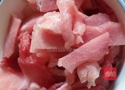 绿甘蓝炒粉条的做法图解3