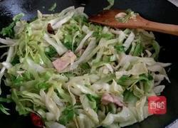 绿甘蓝炒粉条的做法图解7