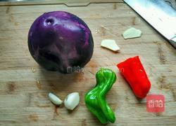 肉末炒茄丁的做法图解1