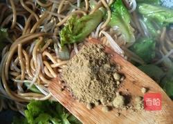 香肠孜然炒面的做法图解8