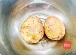 香椿肉末炒土豆泥的做法图解3