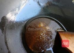 琥珀核桃仁的做法图解2