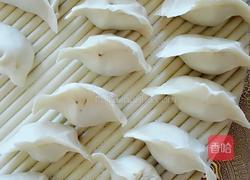 酸菜猪肉馅饺子的做法图解8