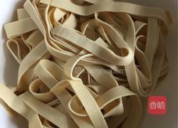 荆芥炒千张的做法图解2