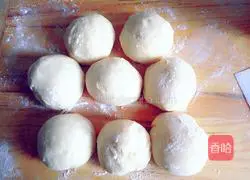 Illustration of how to make ham and cheese bread 4