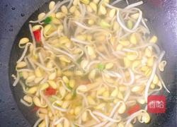 黄豆芽炒肉的做法图解9