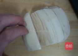 凉拌莲藕丝的做法图解1