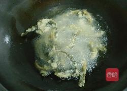 椒盐爆泥鳅的做法图解3
